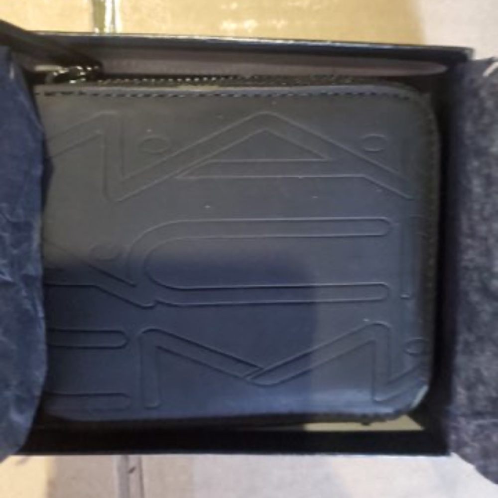 MAC Cosmetics Wallet